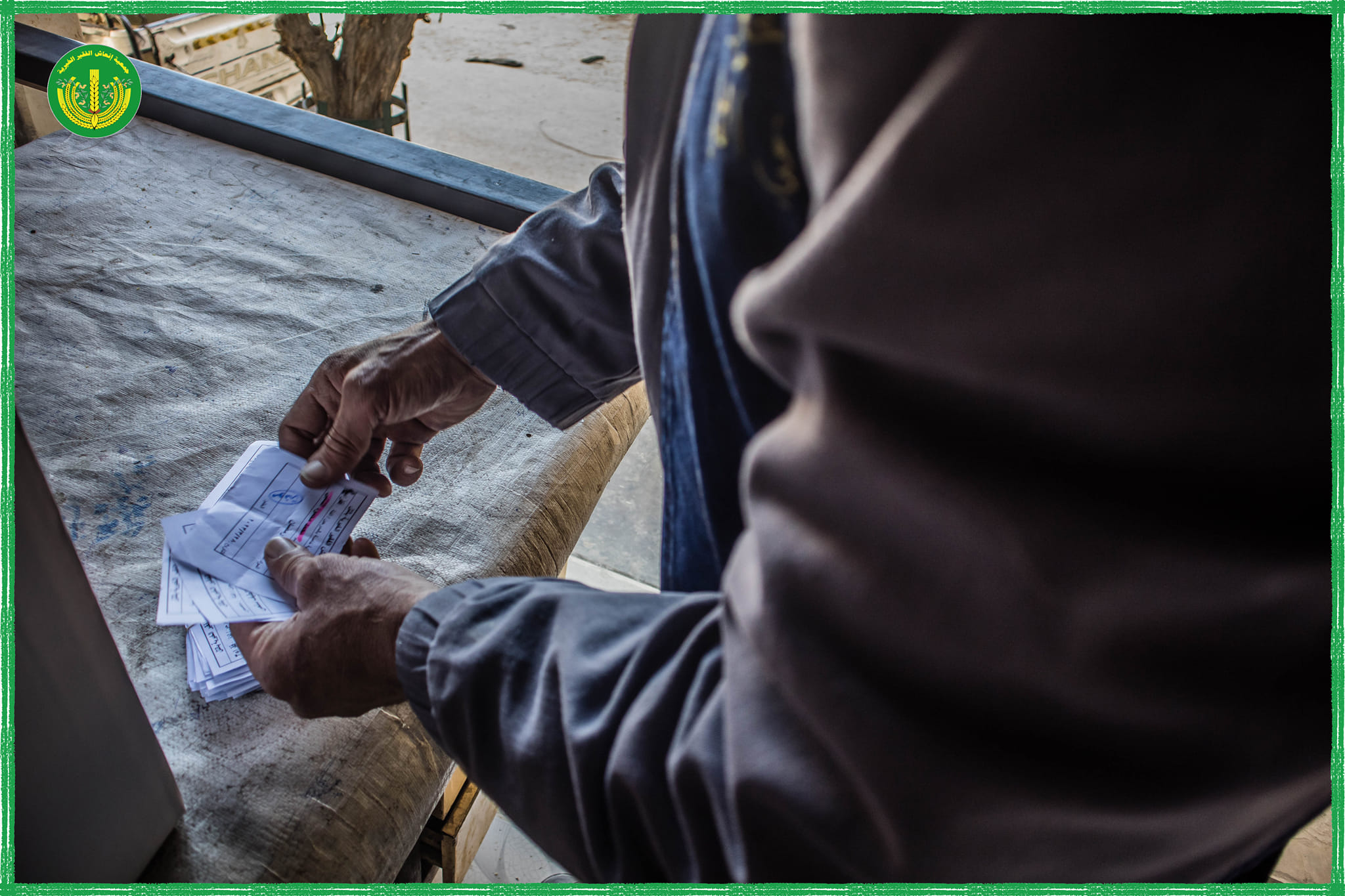 الانتهاء من توزيع السلة الرمضانية الخاصة بجمعية إنعاش الفقير الخيرية في التل